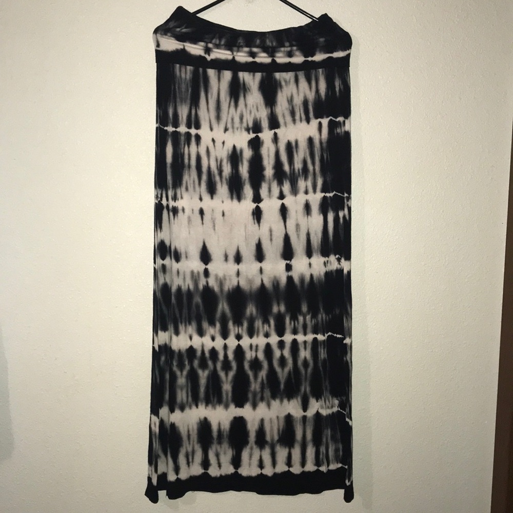 Blue and Black Striped Tye Dye